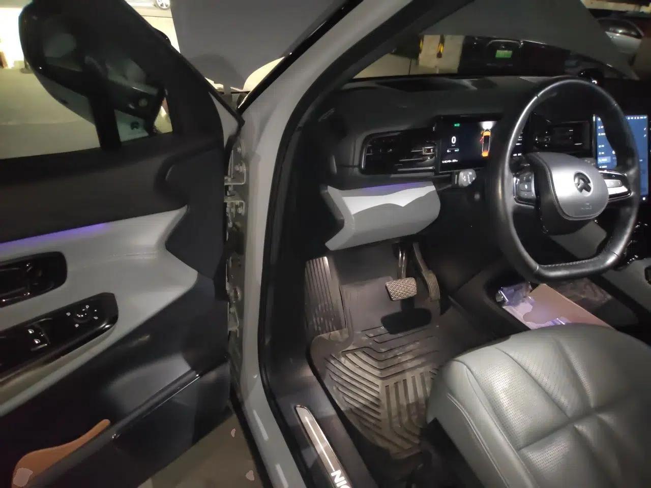 Nio ES8 2022 100kWh Signature Edition Seven-Seater — миниатюра 16