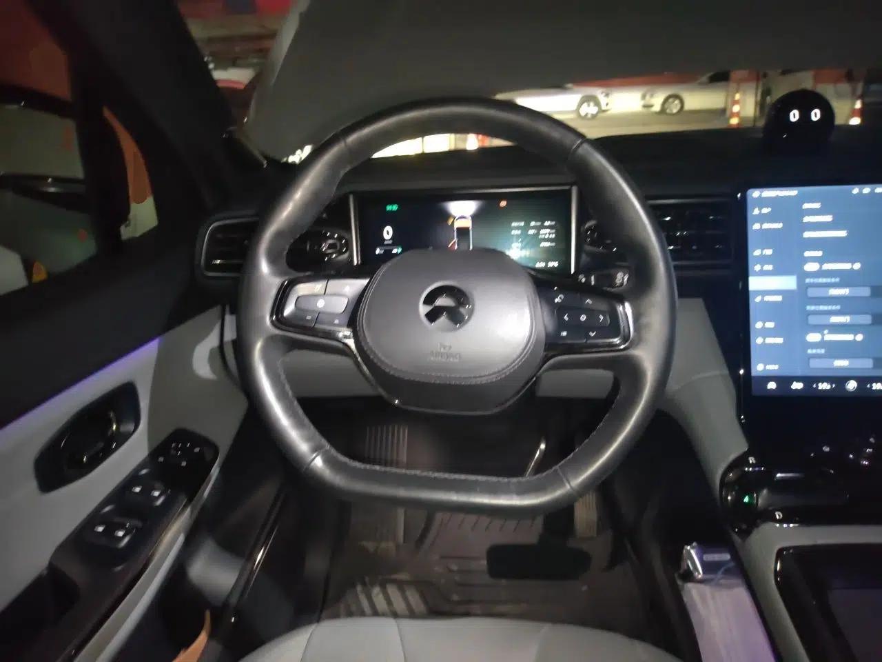 Nio ES8 2022 100kWh Signature Edition Seven-Seater — миниатюра 10