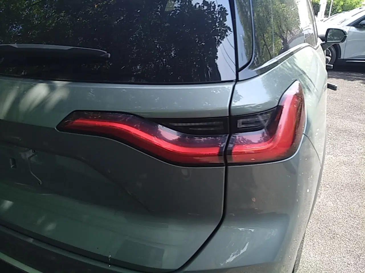 Nio ES8 2020 580 km Range Six-Seater Version — миниатюра 14