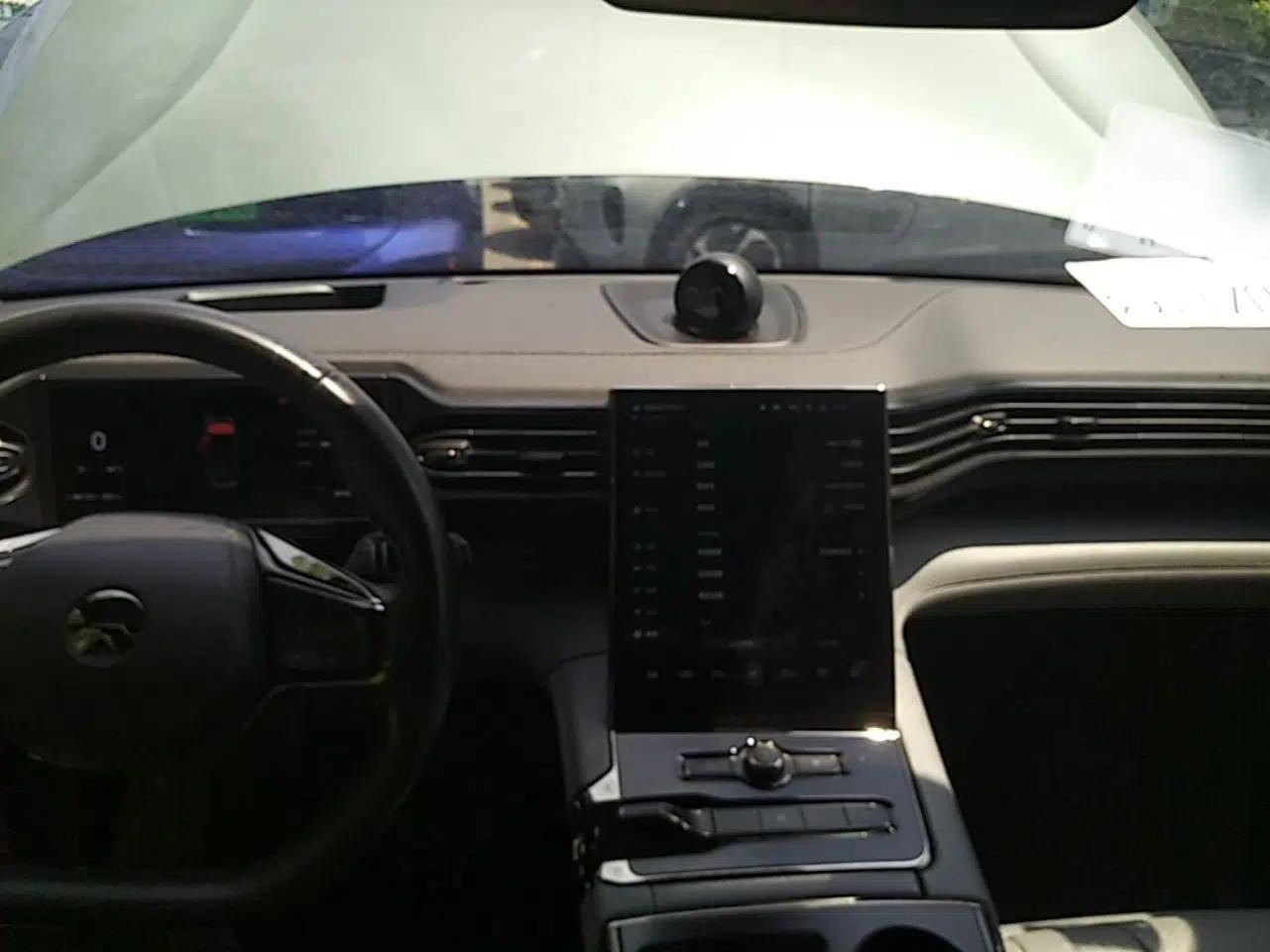 Nio ES8 2020 580 km Range Six-Seater Version — миниатюра 17
