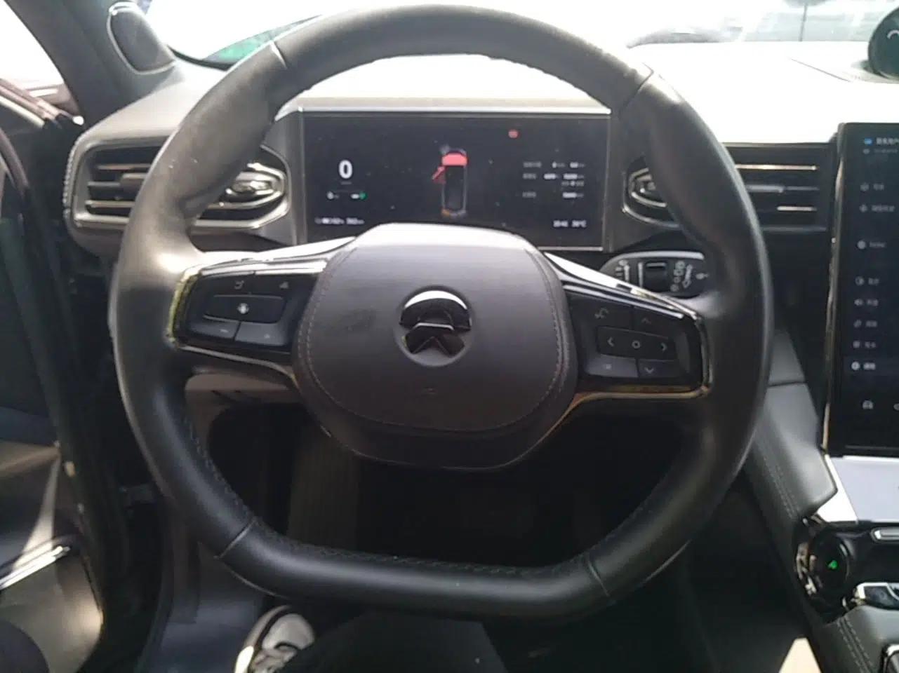 Nio ES8 2020 580 km Range Six-Seater Version — миниатюра 18