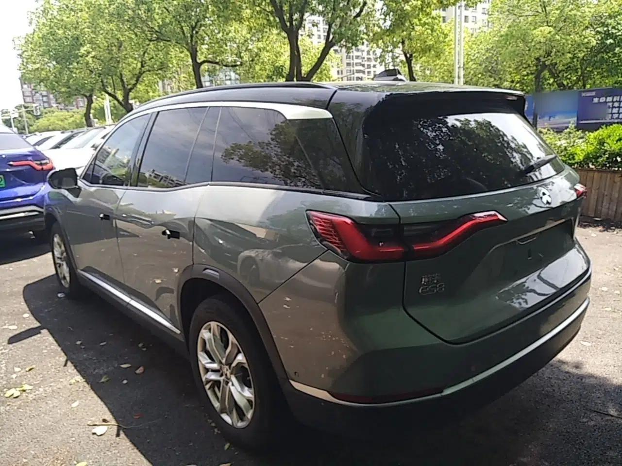 Nio ES8 2020 580 km Range Six-Seater Version — миниатюра 4
