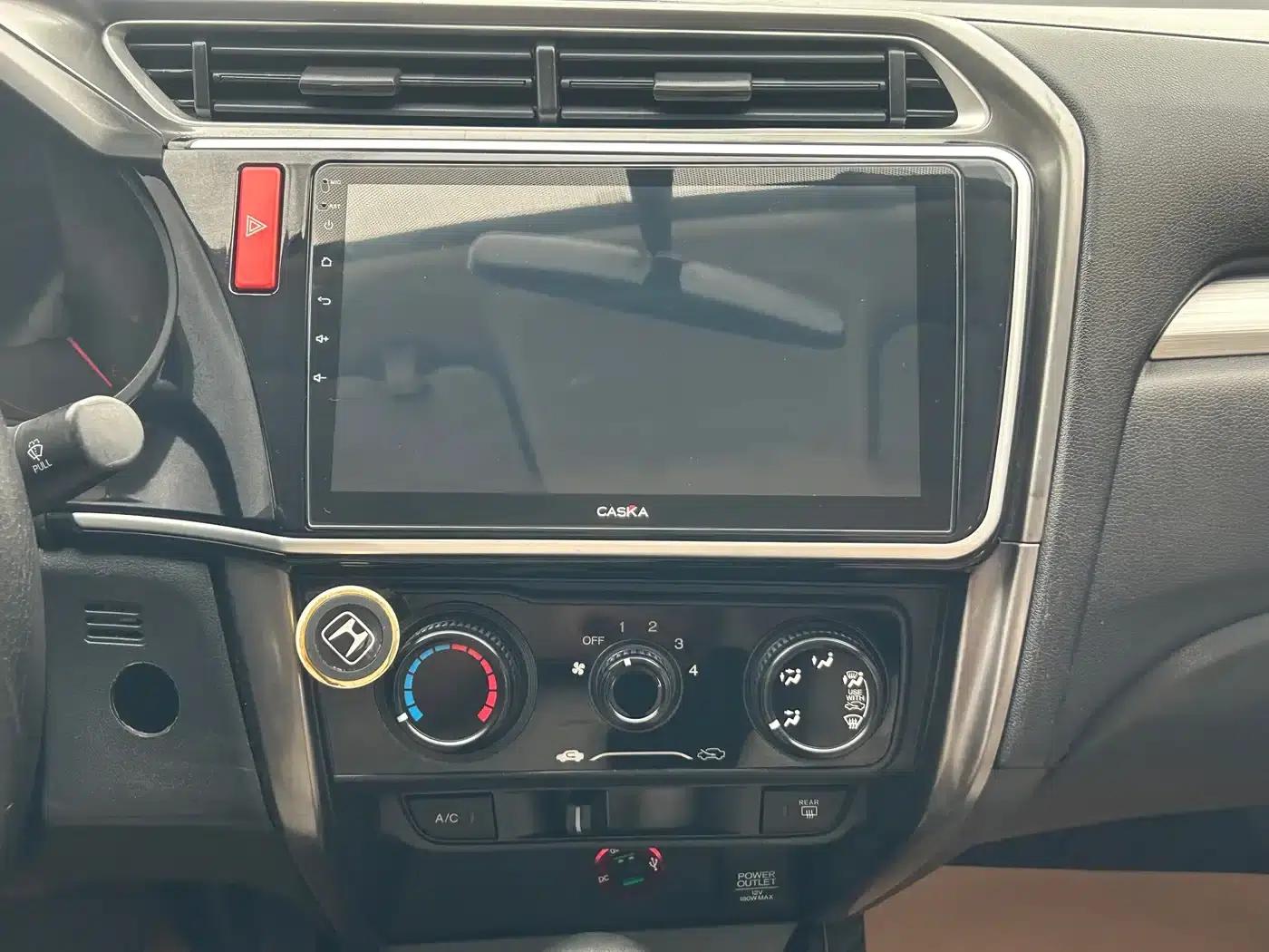 2016 Honda Greiz 1.5L CVT Classic Edition — миниатюра 10