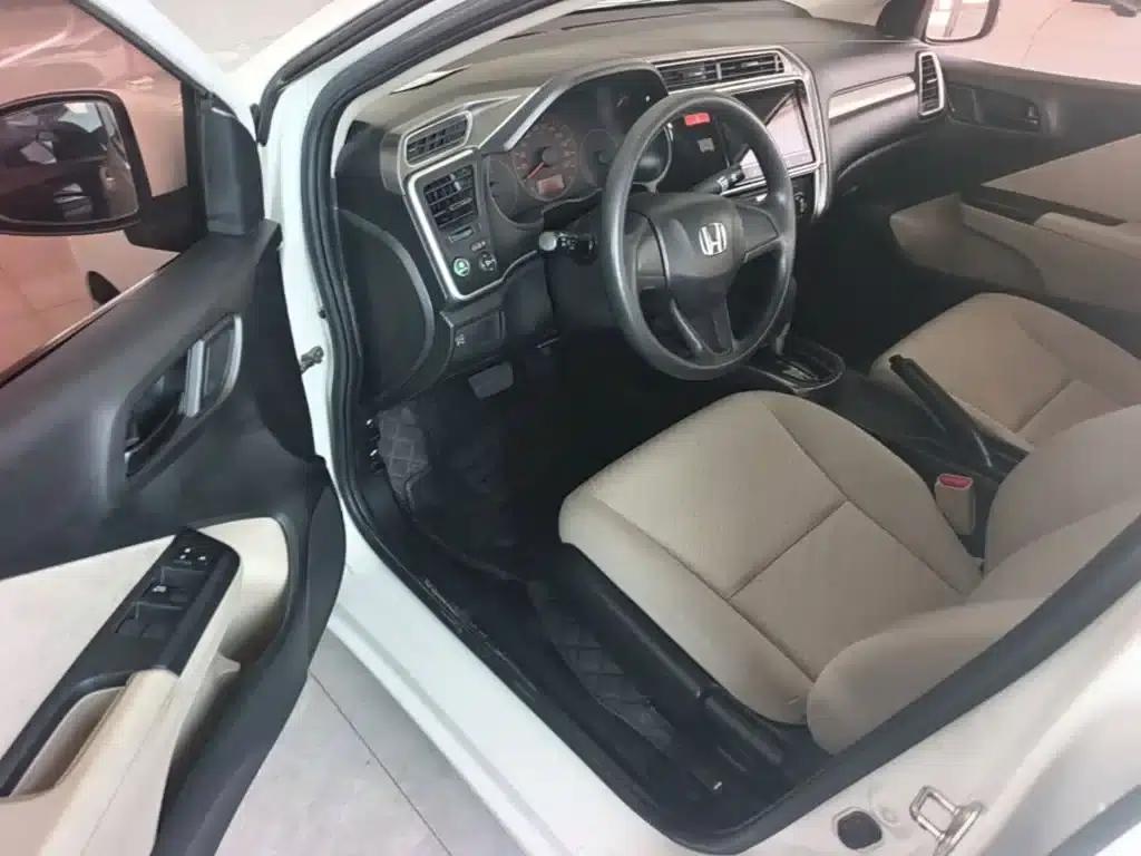 2016 Honda Greiz 1.5L CVT Classic Edition — миниатюра 16