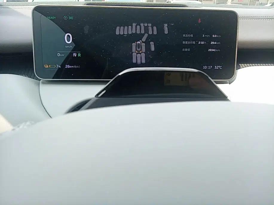 Nio ET5T 2025 75 kWh Touring — миниатюра 14