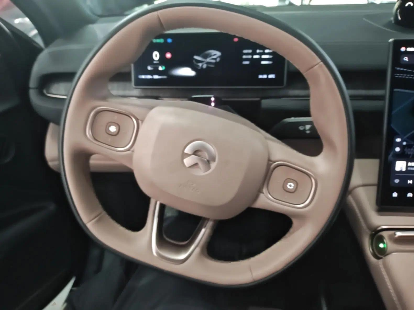 Nio EC6 2023 75 kWh — миниатюра 13