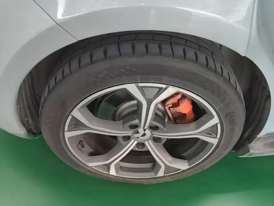 Nio ET5 2022 75 kWh — миниатюра 11