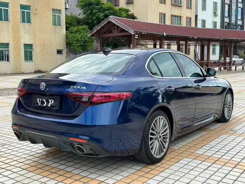 Giulia Juliet 2017 2.0T 200HP Luxury Edition — миниатюра 6