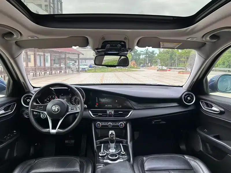 Giulia Juliet 2017 2.0T 200HP Luxury Edition — миниатюра 7