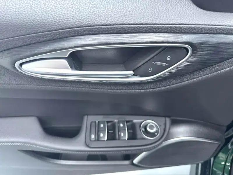 Giulia Juliet 2021 2.0T 280HP Luxury Edition — миниатюра 9