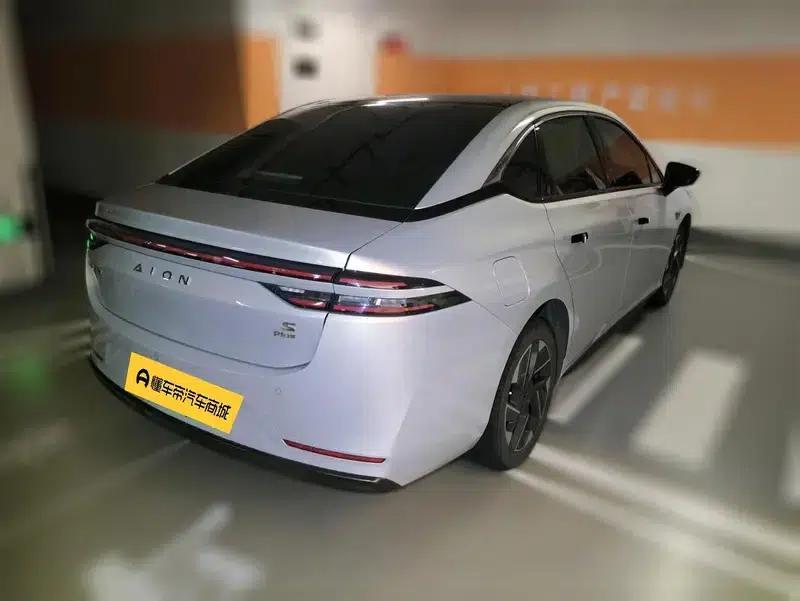 AION S 2021 Plus 80 Ultra-Long Range Edition — миниатюра 4