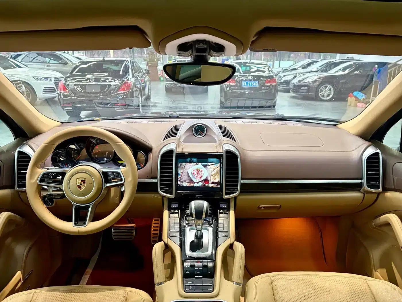 Cayenne 2011 Cayenne 3.0T — миниатюра 3