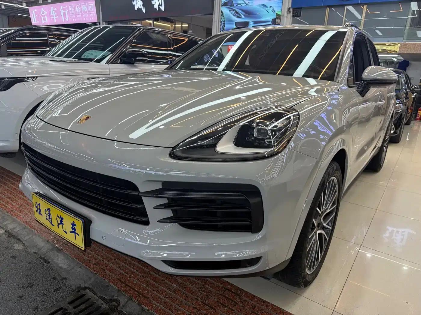 Cayenne 2019 Cayenne 3.0T — миниатюра 1