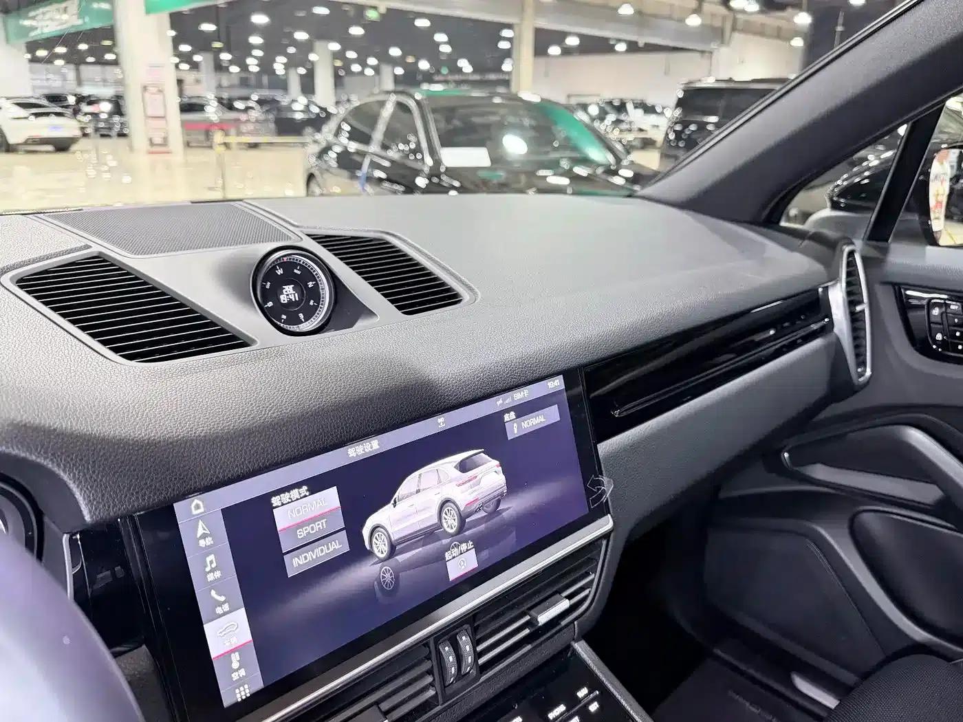 Cayenne 2019 Cayenne 3.0T — миниатюра 8