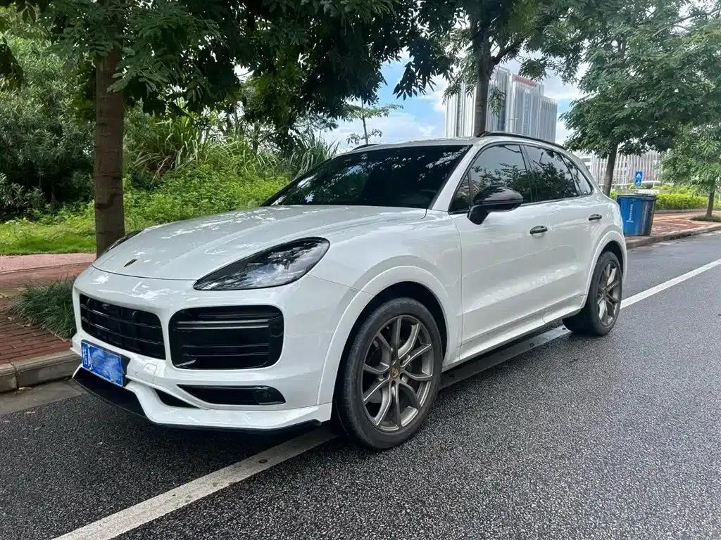 2022 Cayenne 3.0T Platinum Edition — миниатюра 1