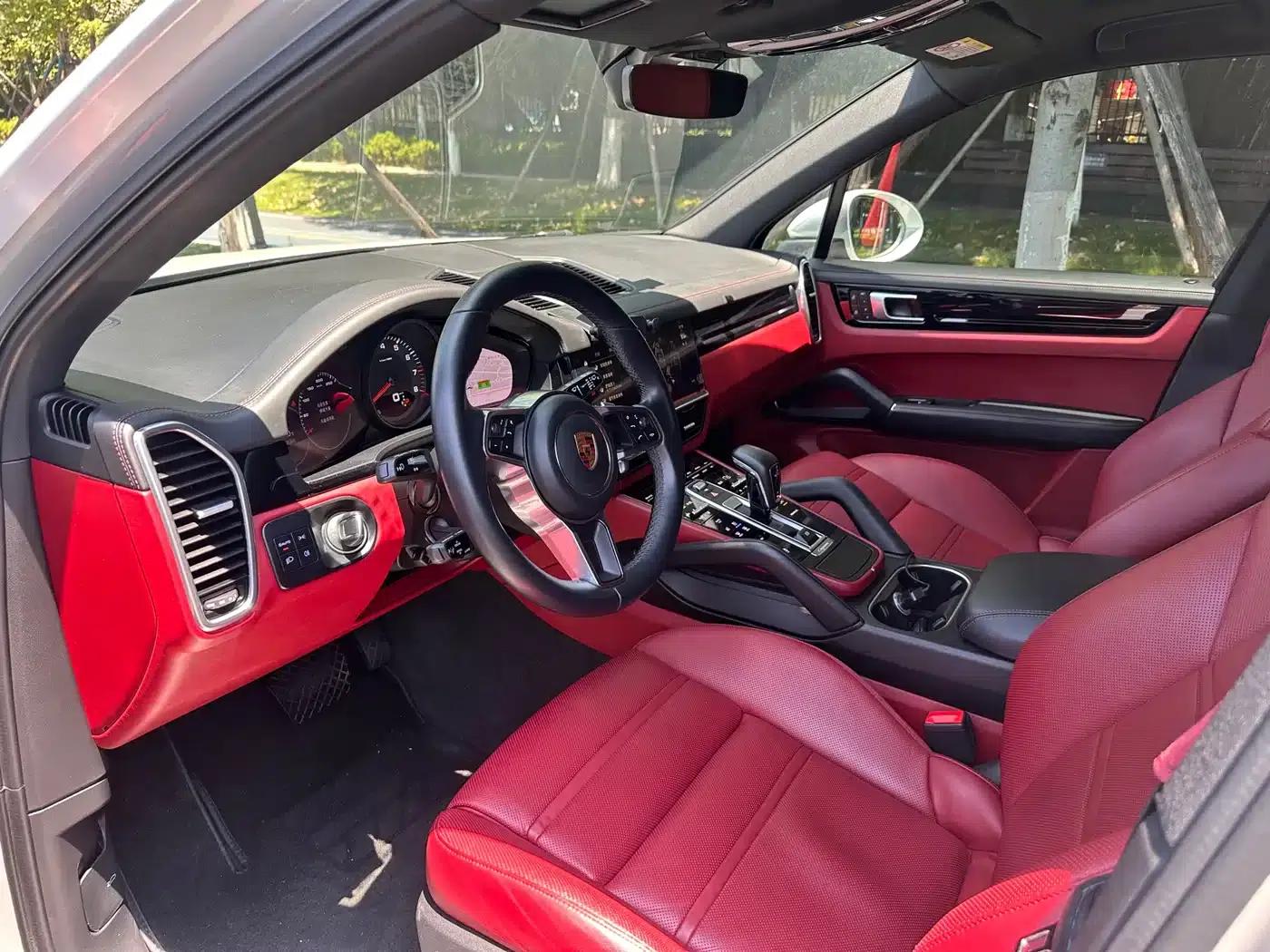 2022 Cayenne 3.0T Platinum Edition — миниатюра 5