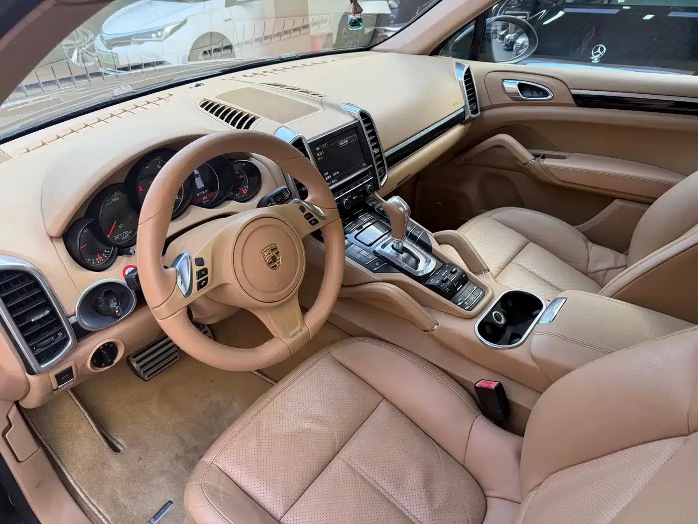 Cayenne 2011 Cayenne 3.0T — миниатюра 2