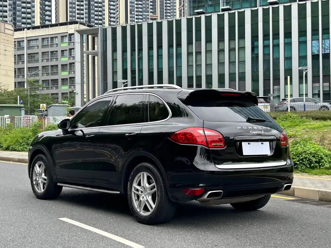 Cayenne 2011 Cayenne S 4.8L — миниатюра 17