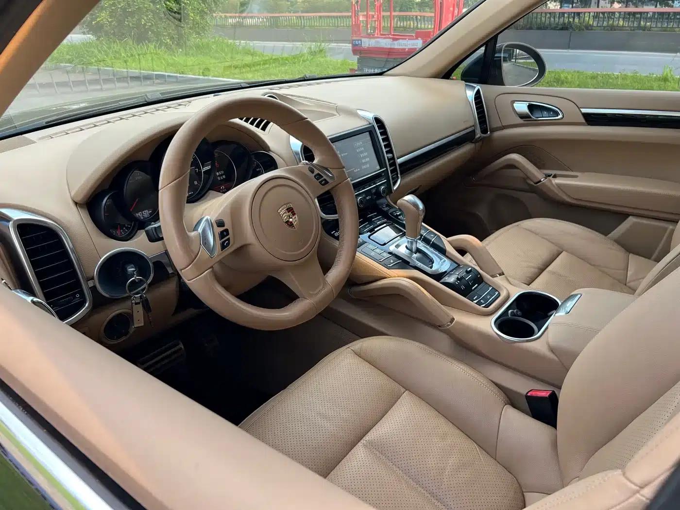 2012 Cayenne 3.0T US Spec — миниатюра 11