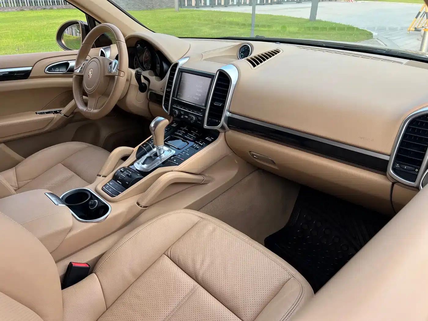 2012 Cayenne 3.0T US Spec — миниатюра 15