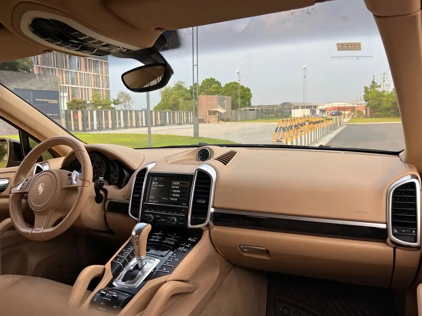2012 Cayenne 3.0T US Spec — миниатюра 17