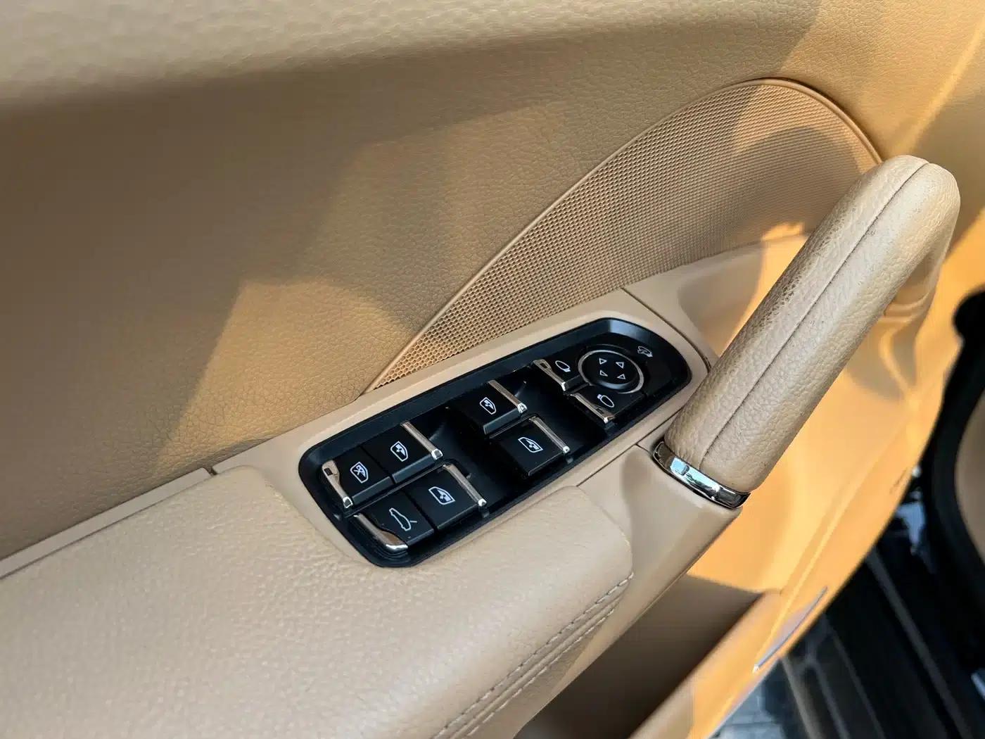 2012 Cayenne 3.0T US Spec — миниатюра 22