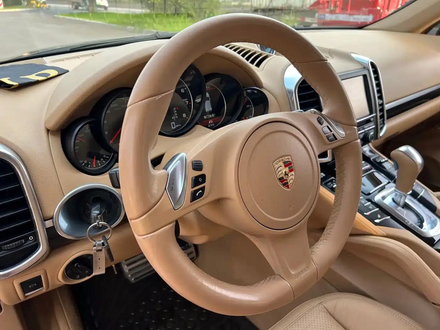 2012 Cayenne 3.0T US Spec — миниатюра 23