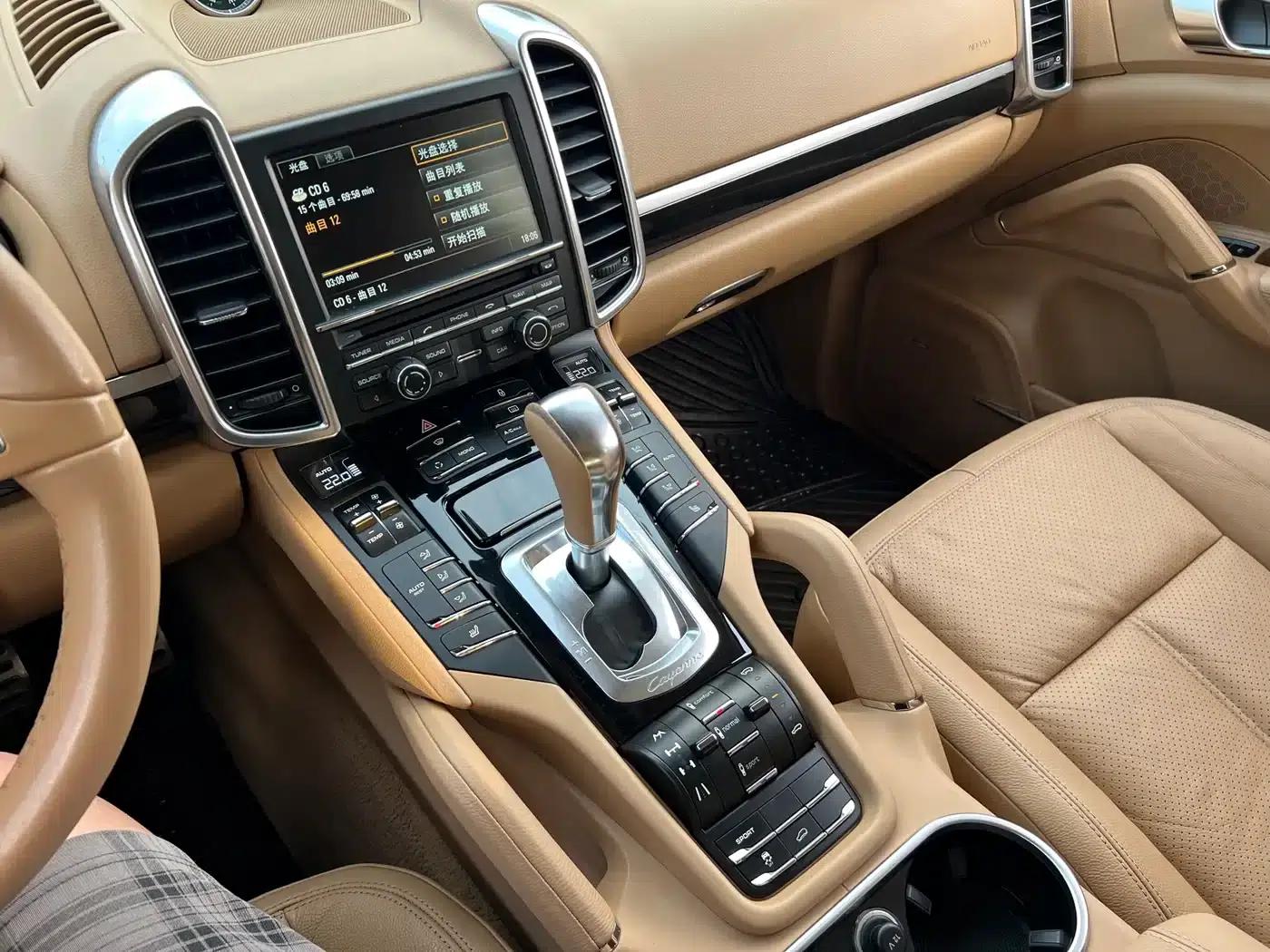 2012 Cayenne 3.0T US Spec — миниатюра 24