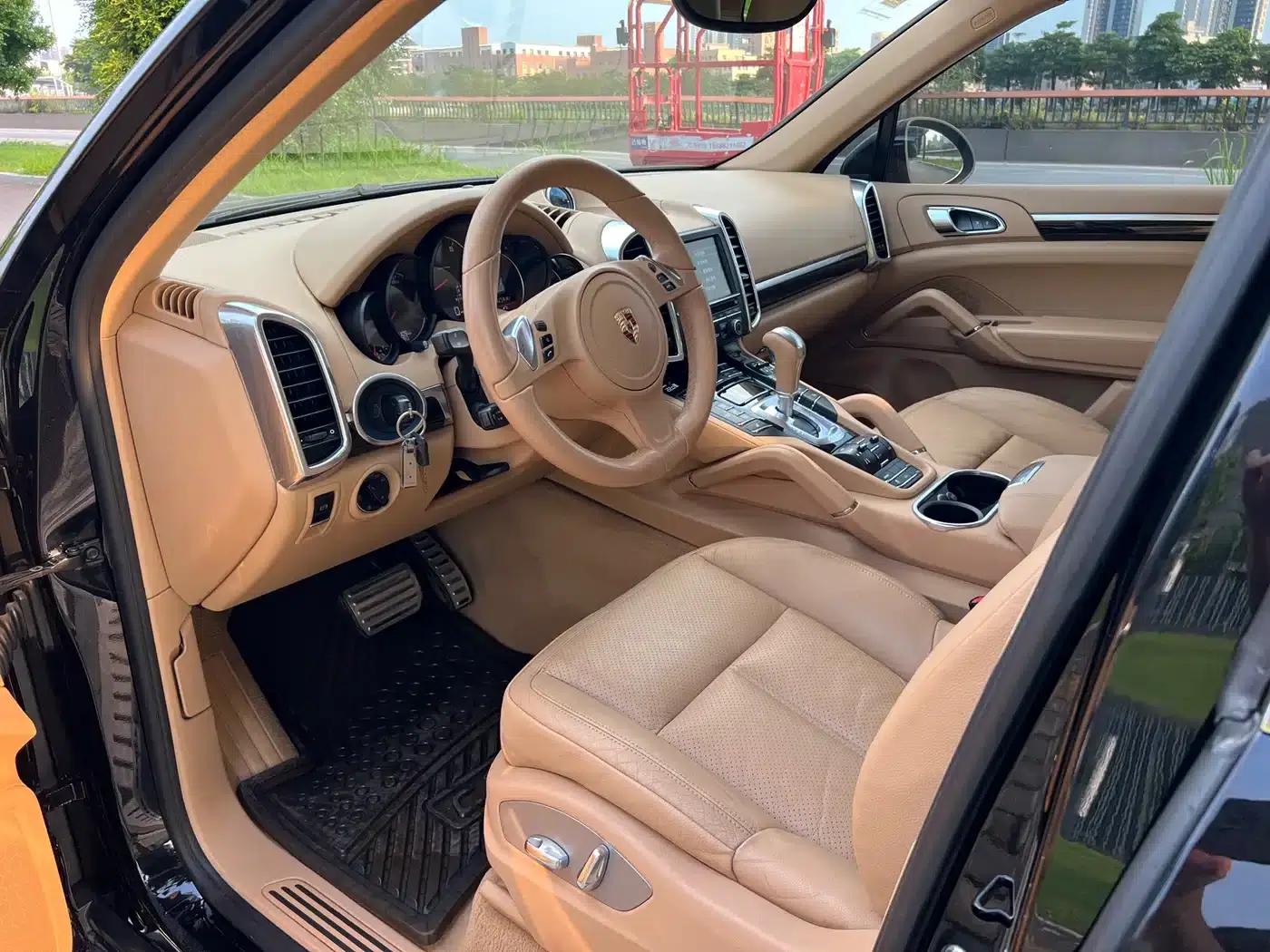 2012 Cayenne 3.0T US Spec — миниатюра 10