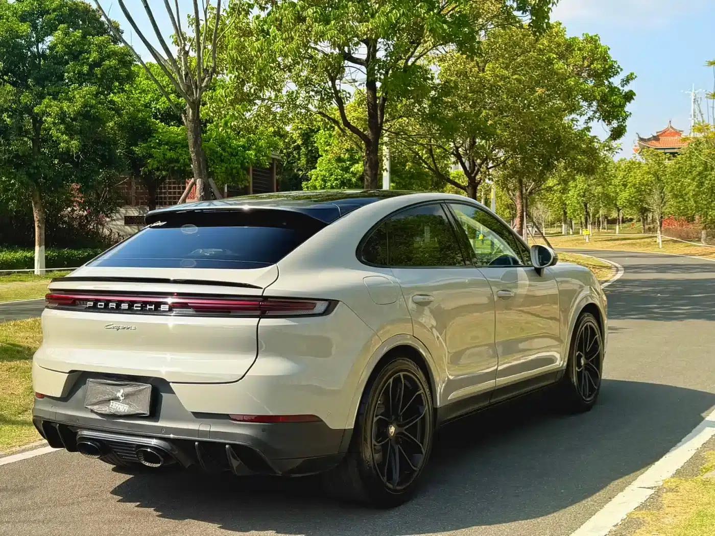 Cayenne 2024 Cayenne Coupé 3.0T — миниатюра 7