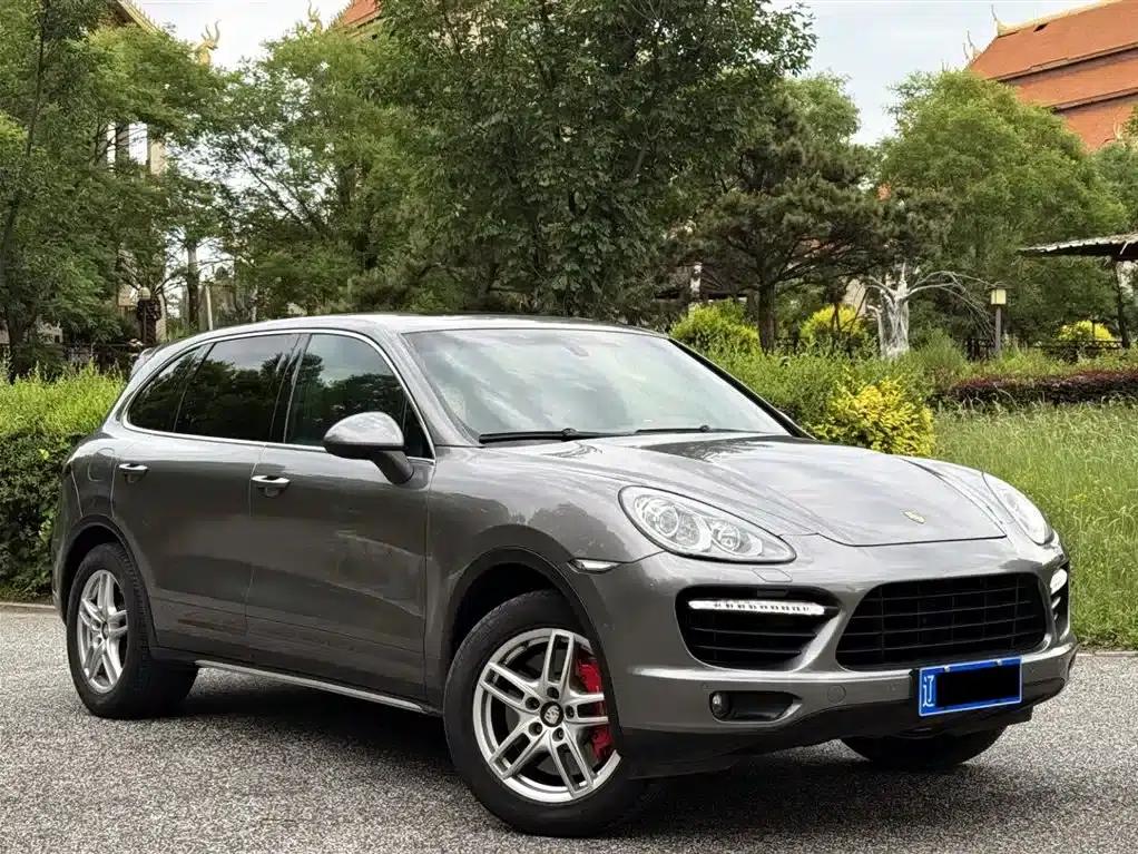 Cayenne 2011 Cayenne Turbo 4.8T — миниатюра 2
