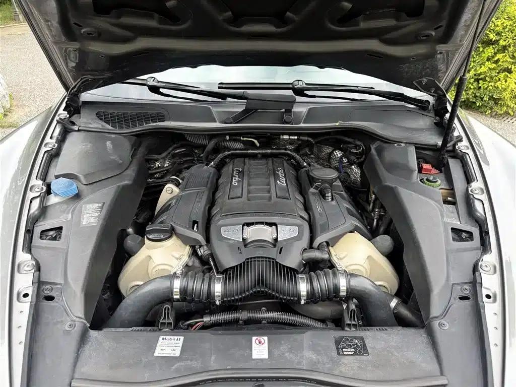 Cayenne 2011 Cayenne Turbo 4.8T — миниатюра 15