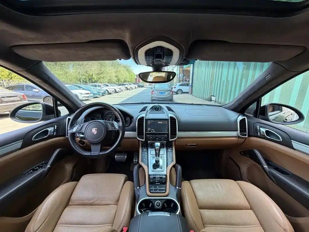 Cayenne 2011 Cayenne Turbo 4.8T — миниатюра 4