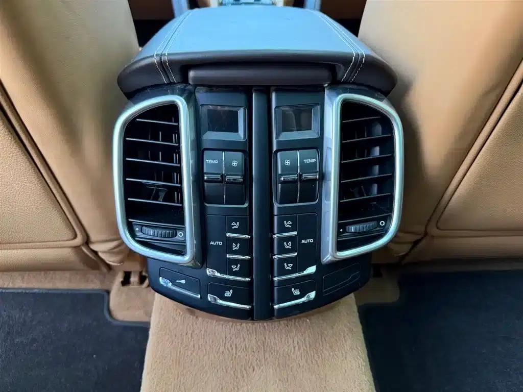 Cayenne 2011 Cayenne Turbo 4.8T — миниатюра 9