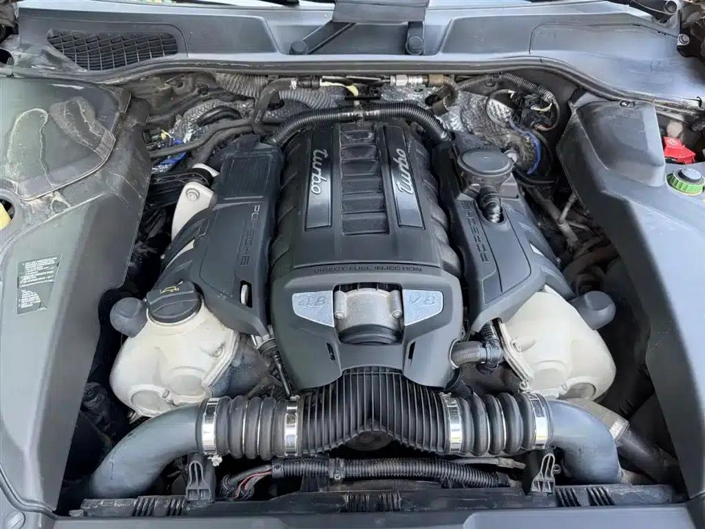 Cayenne 2011 Cayenne Turbo 4.8T — миниатюра 10