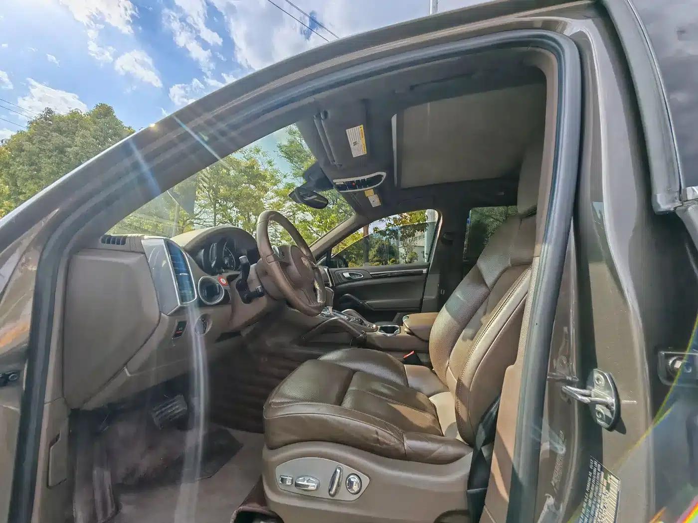 2012 Cayenne 3.6L US Spec — миниатюра 4