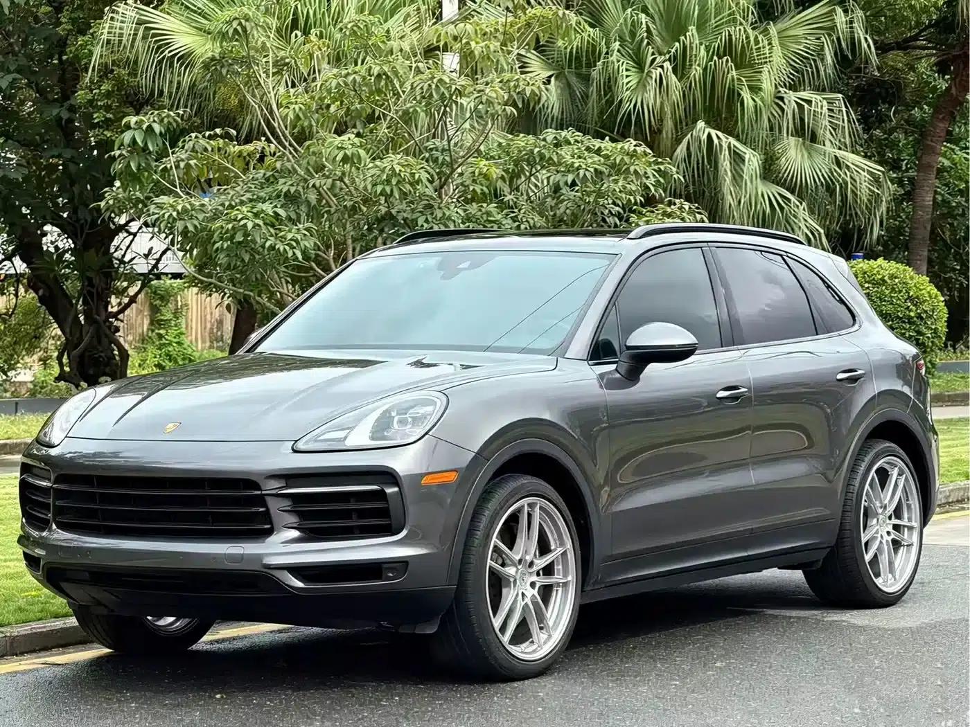 2022 Cayenne 3.0T Platinum Edition — миниатюра 1