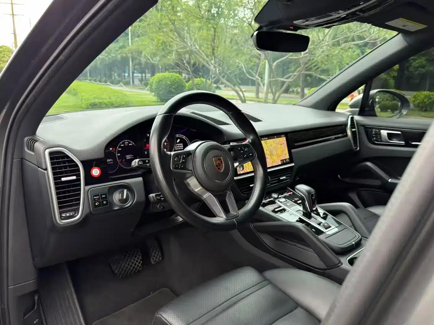 2022 Cayenne 3.0T Platinum Edition — миниатюра 6