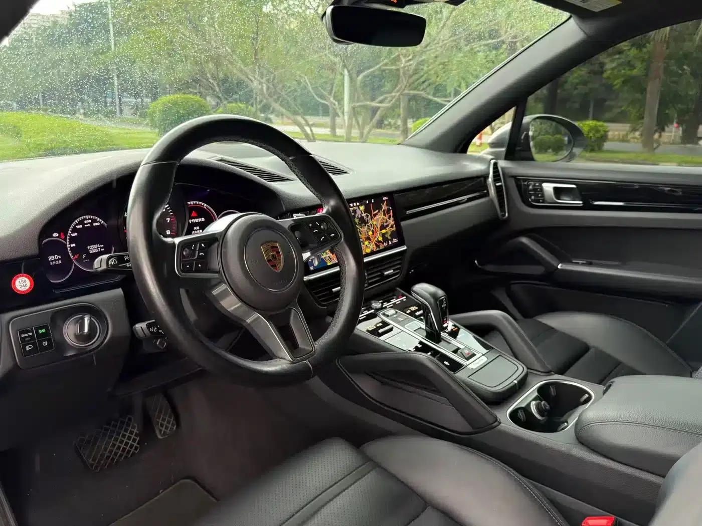 2022 Cayenne 3.0T Platinum Edition — миниатюра 8