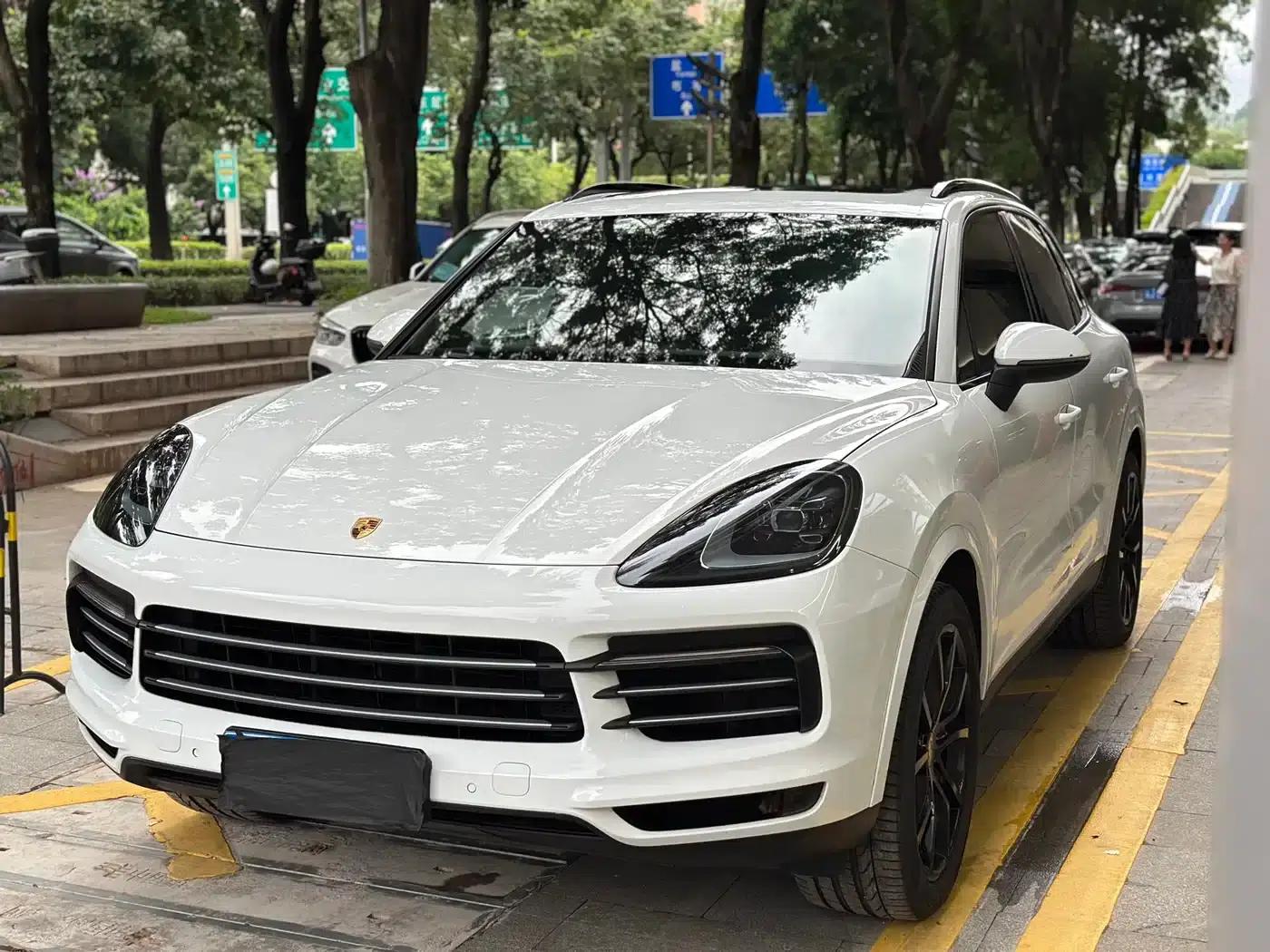 Cayenne 2019 Cayenne 3.0T — миниатюра 1