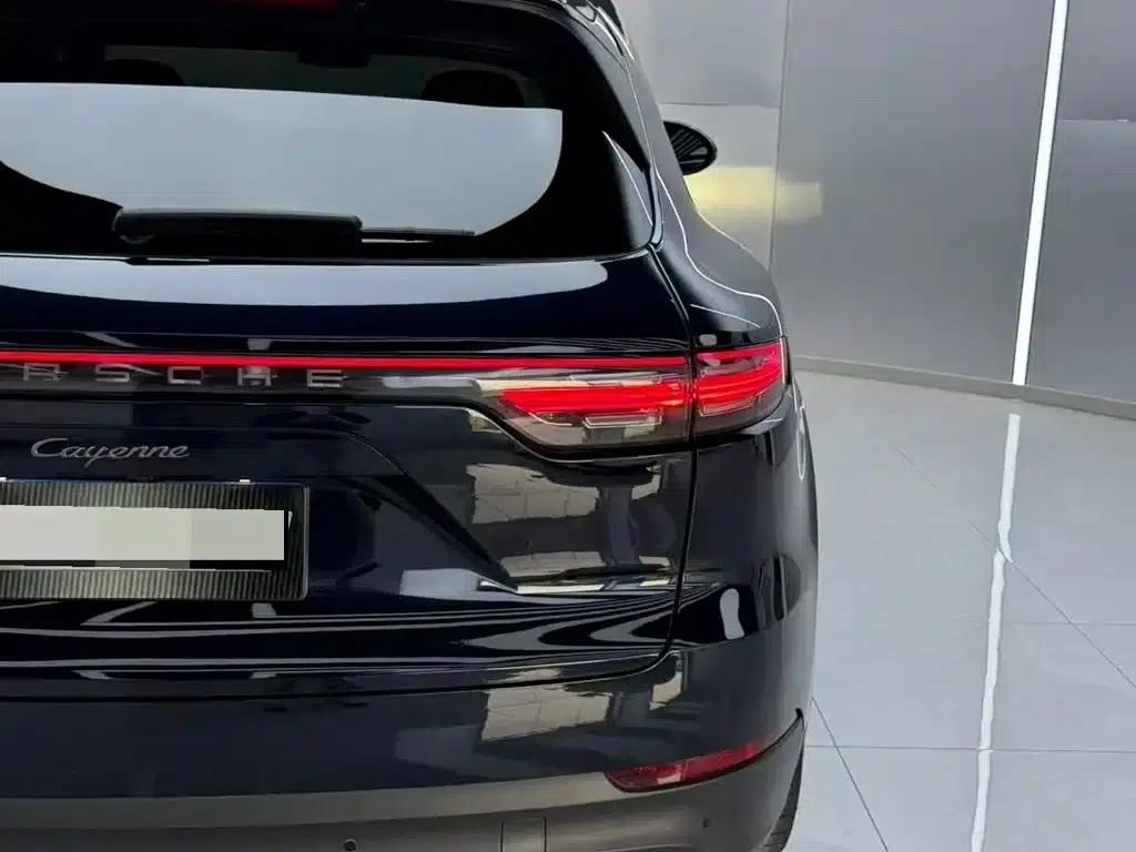 2023 Cayenne 3.0T Platinum Edition — миниатюра 7