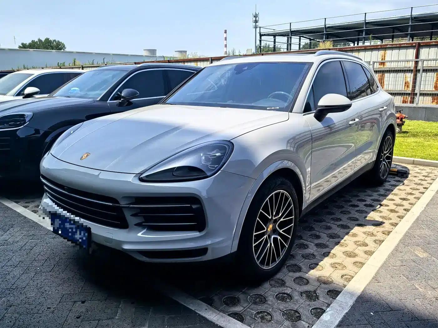 Cayenne 2019 Cayenne 3.0T — миниатюра 1