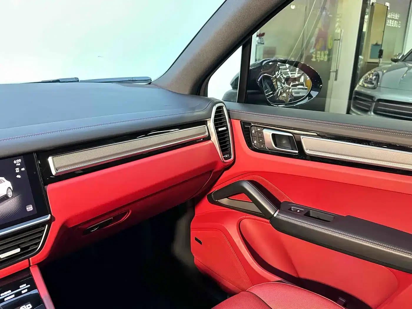2023 Cayenne S 2.9T Platinum Edition — миниатюра 15