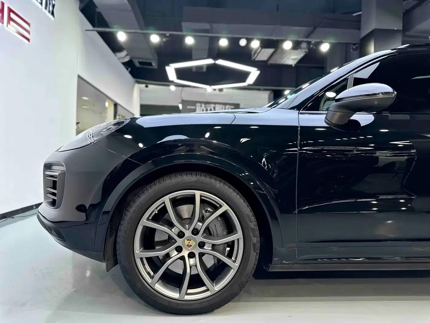 2023 Cayenne S 2.9T Platinum Edition — миниатюра 28