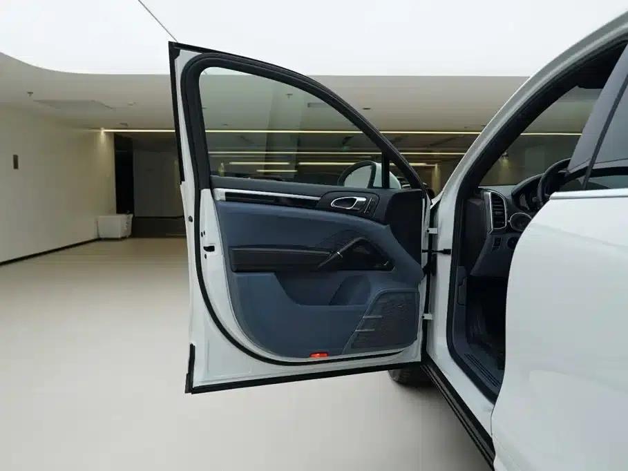 Cayenne 2011 Cayenne 3.0T — миниатюра 17