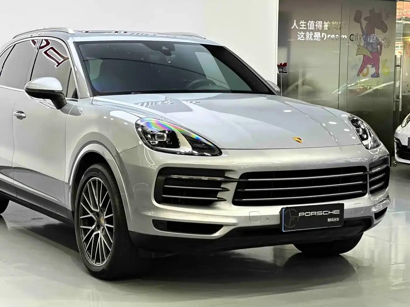 2022 Cayenne 3.0T Platinum Edition — миниатюра 12