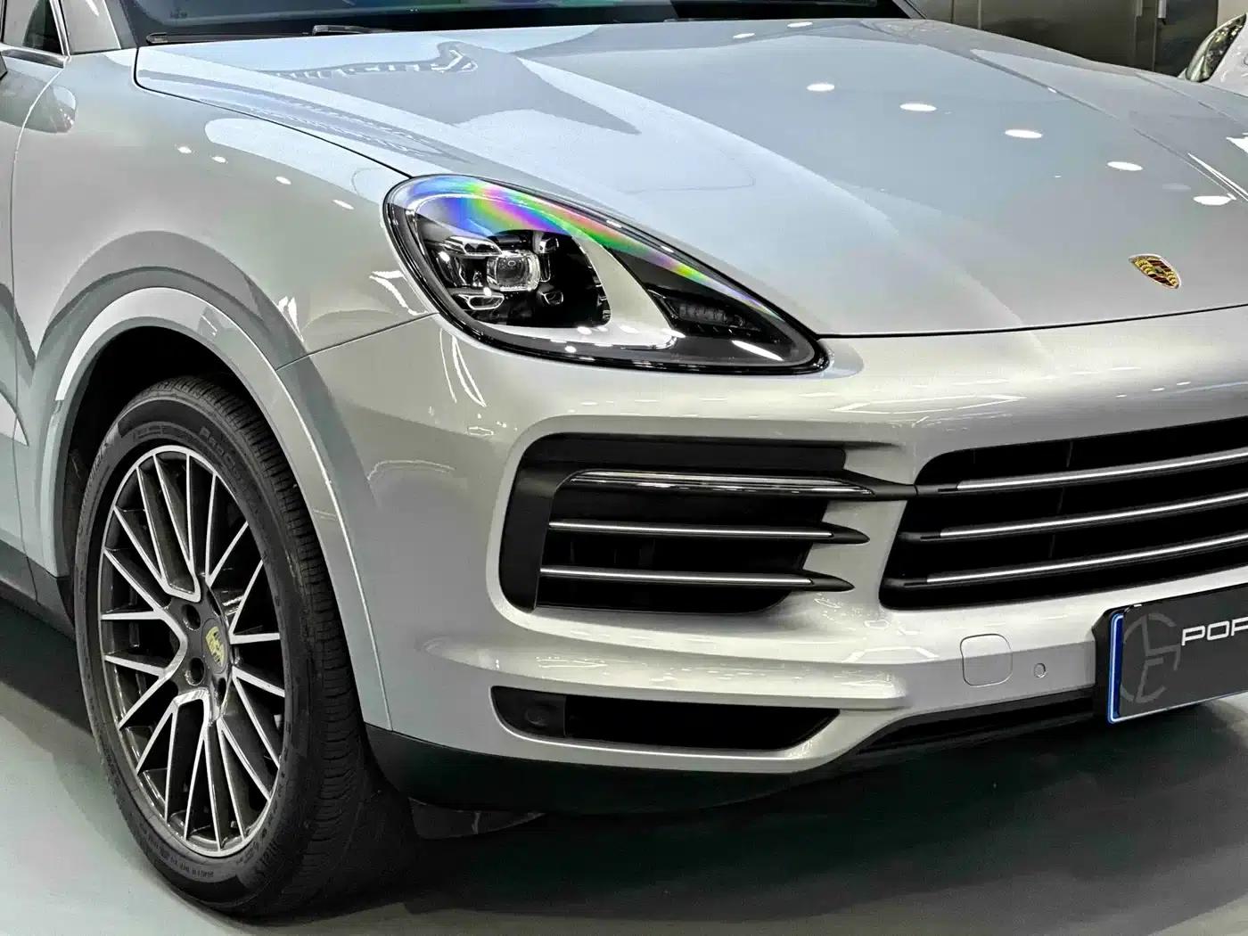 2022 Cayenne 3.0T Platinum Edition — миниатюра 13
