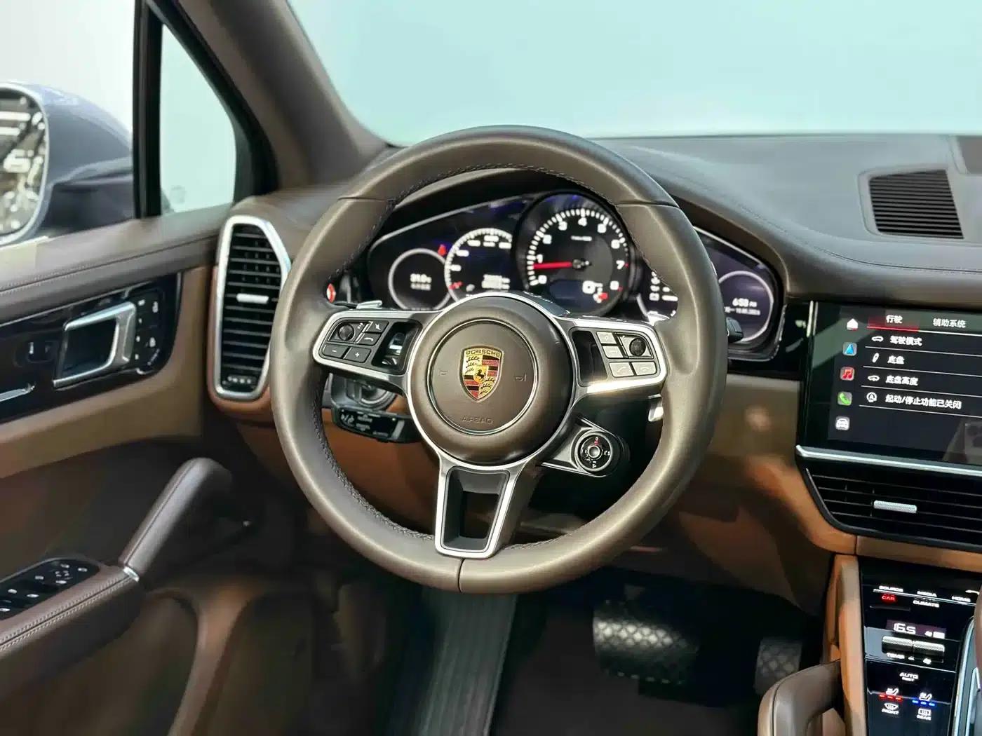 2022 Cayenne 3.0T Platinum Edition — миниатюра 17