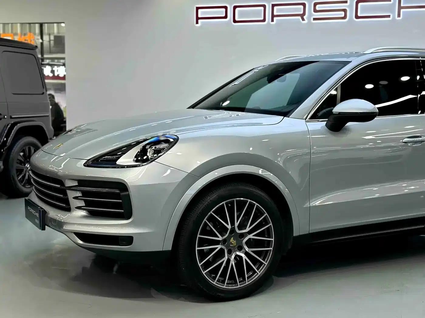 2022 Cayenne 3.0T Platinum Edition — миниатюра 10