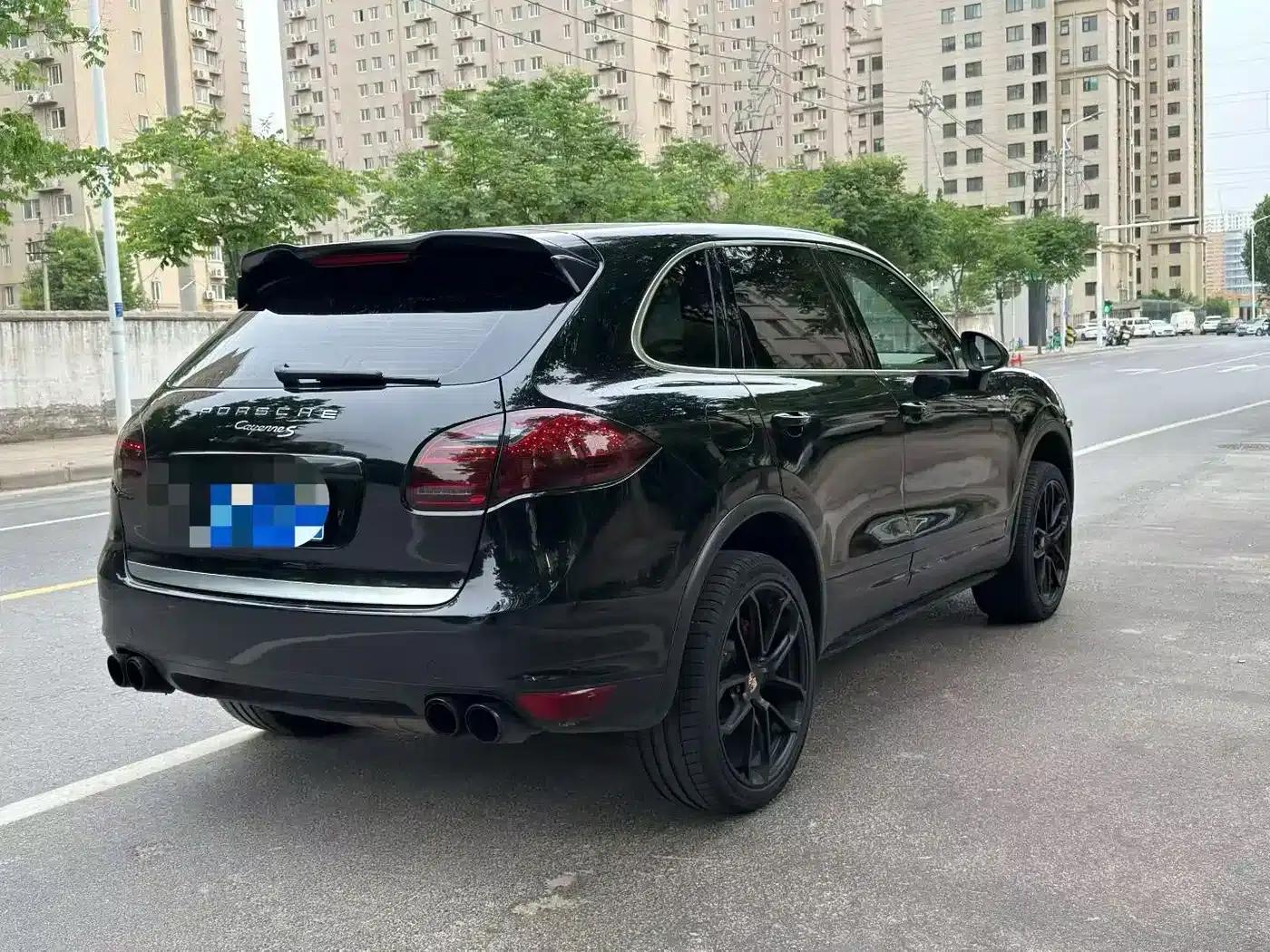 Cayenne 2014 Cayenne Platinum Edition 3.0T — миниатюра 4